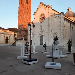 Art Pietrasanta
